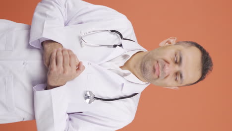 Vertical-video-of-Angry-doctor.